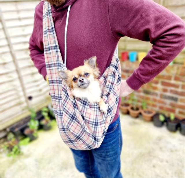 Patterned fleece sling