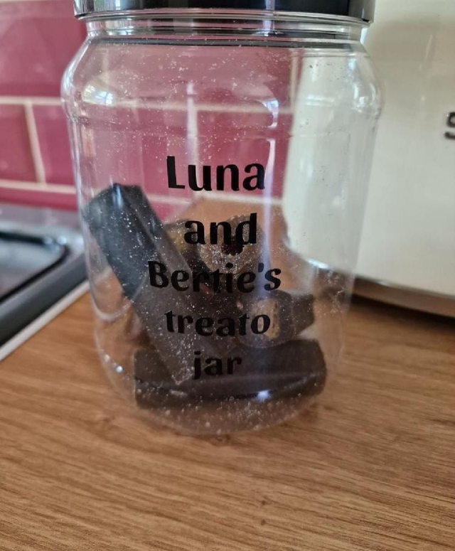 Personalised treato jar