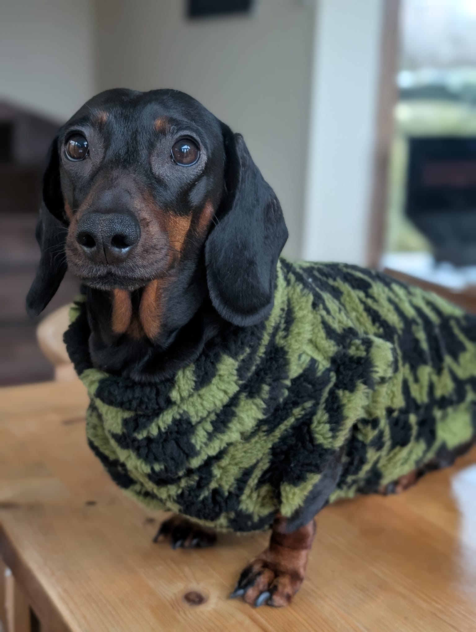 Houndstooth sherpa fleece jumper