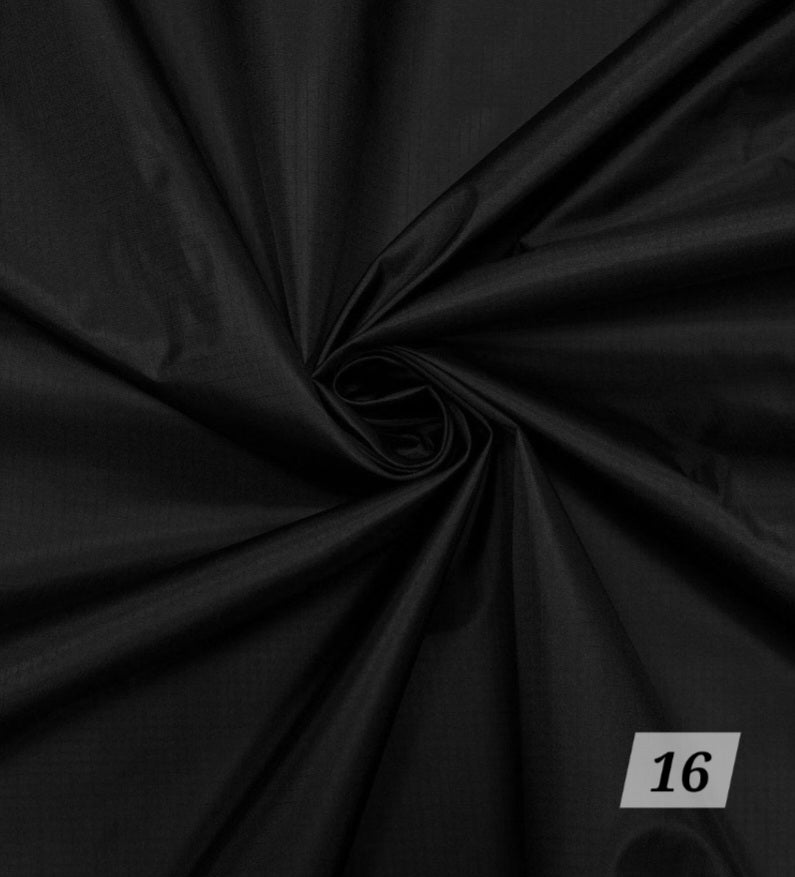 Lightweight raincoat