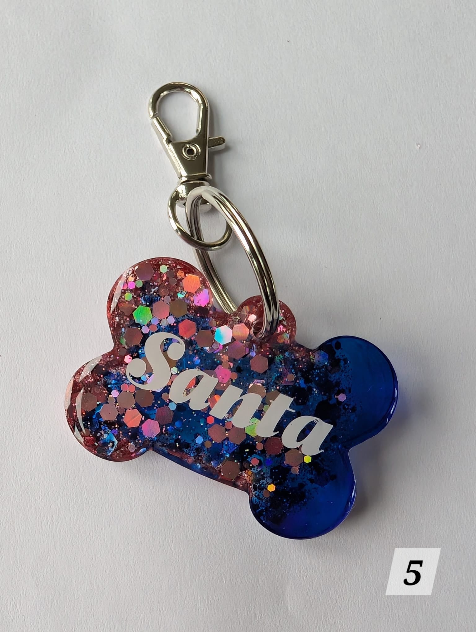 Glitter blends resin tags