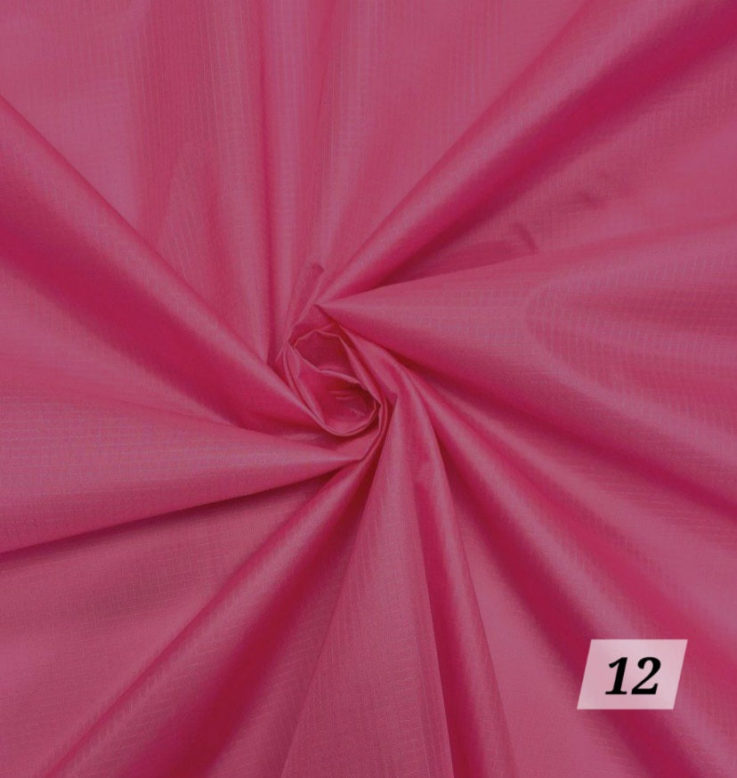 Lightweight raincoat