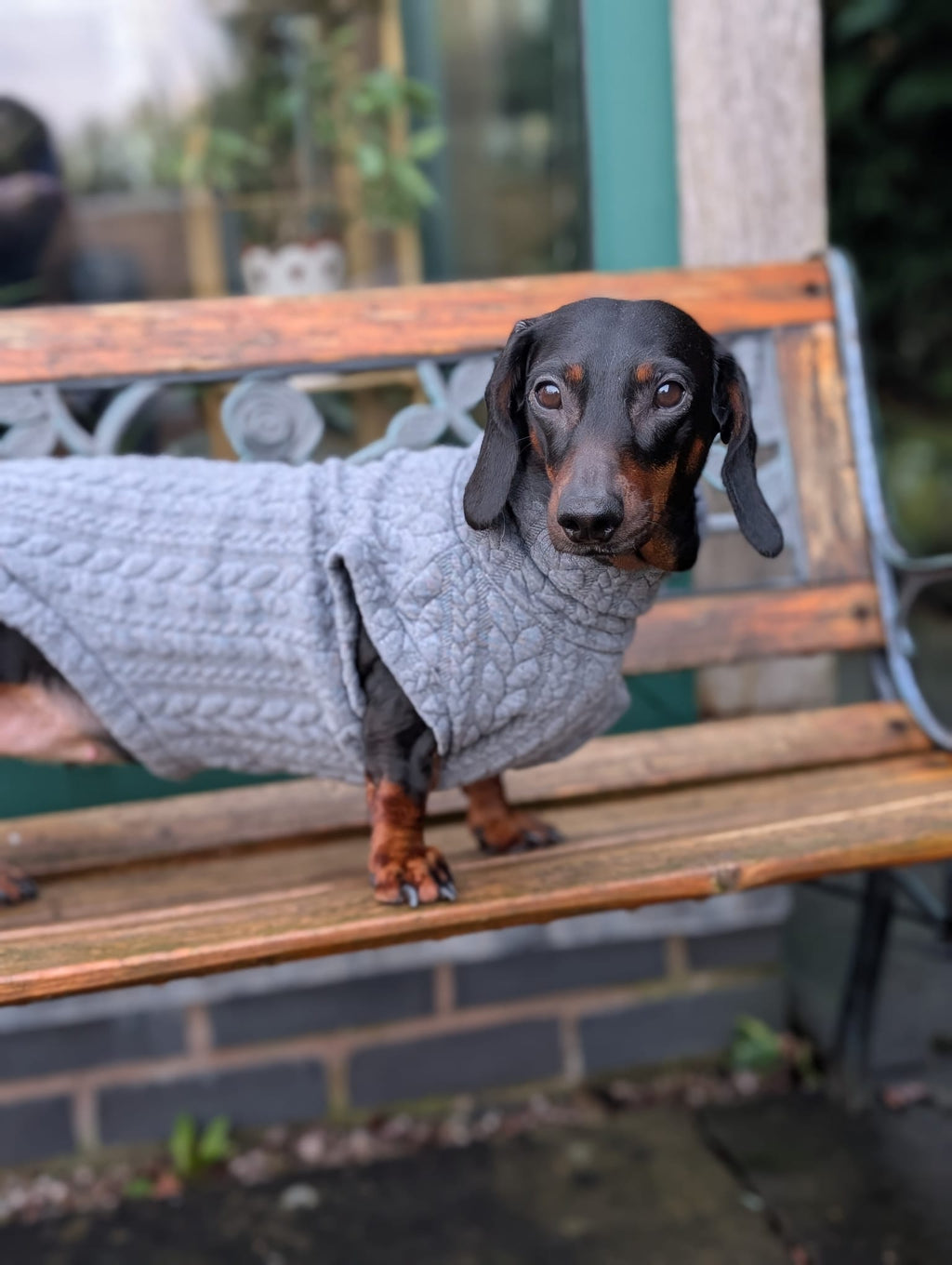 Cable knit jumper