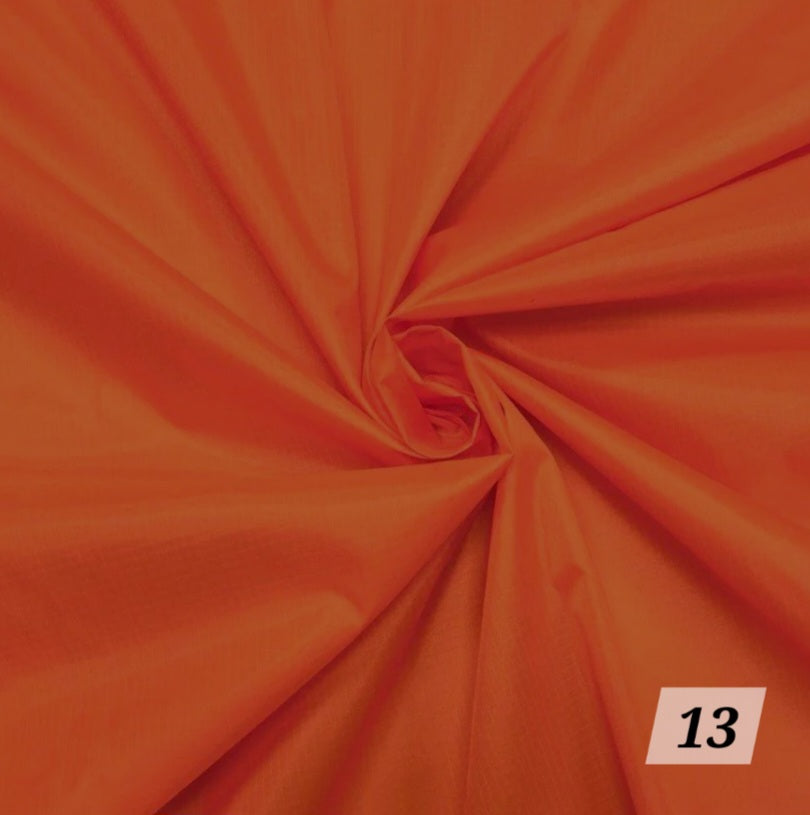 Lightweight raincoat