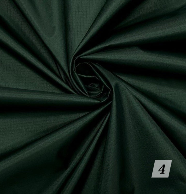 Lightweight raincoat